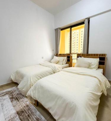 Trade Centre 1 House | Happy Dom Vibes JBR