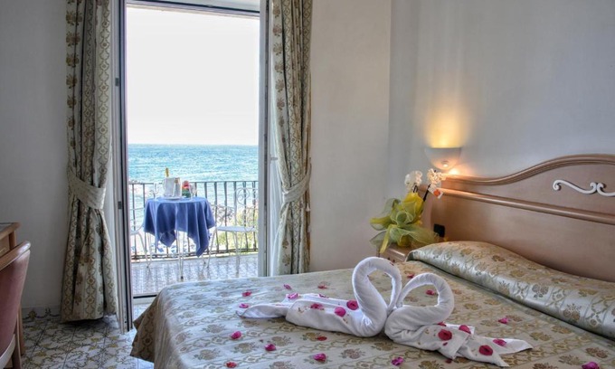 Ischia Porto Hotel | Hotel Imperial