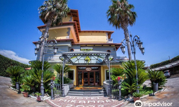 Marina di Varcaturo Hotel | Hotel Miramare
