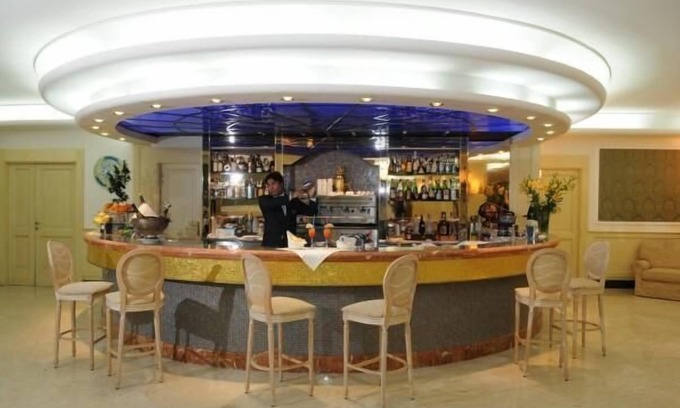 Villaricca Hotel | Hotel Ristorante La Lanterna
