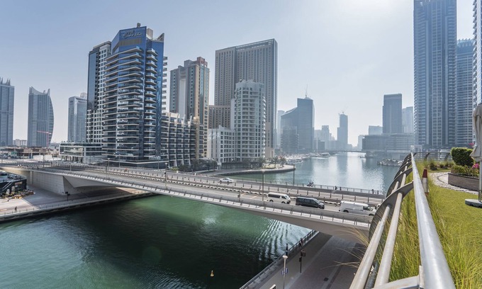 Dubai Marina Apartment | Incredible Marina Views Apartment Near Marina Walk