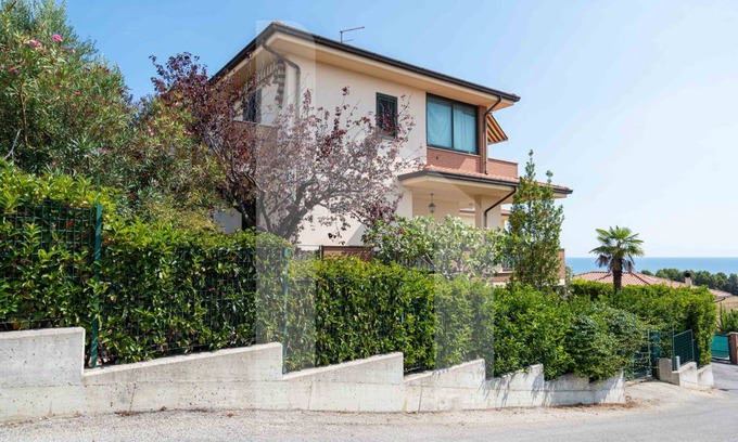 Pineto Villa | Villa ∙ 5 bedrooms ∙ 9 guests