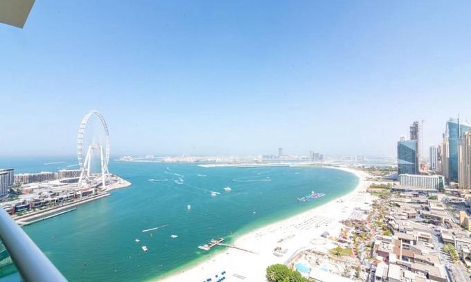 Dubai Marina Apartment | Key View - Al Bateen Residences