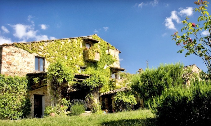 Castellina in Chianti House | Large Chianti Estate, Tuscany weddings, retreats, celebrations, workshops