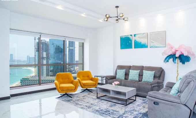 Dubai Marina Apartment | Large Condo on the buzzing JBR Beach with NightLife - 2005