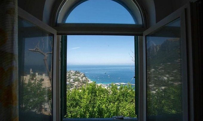 Capri Apartment | Longano 37 by Dimorra