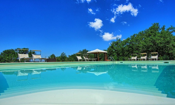 Barberino Tavarnelle Apartment | Lovely apartment for 8 people with WIFI, pool and pets allowed, close to Greve In Chianti