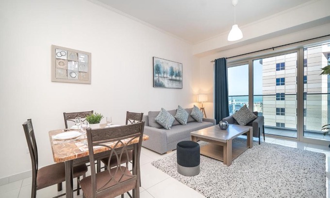 Dubai Marina Apartment | Luton Vacation Homes-Damac Heights Tower- Dubai Marina-21AB03