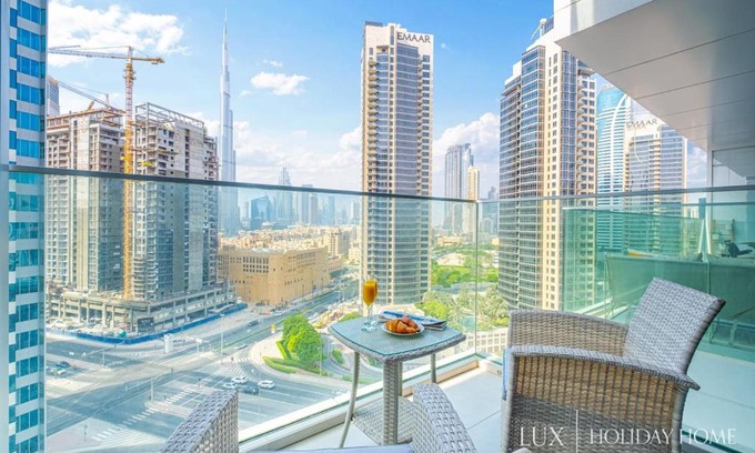 Downtown Dubai Apartment | LUX - Marquise Square Studio Suite 1