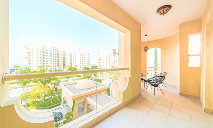 Palm Jumeirah Apartment | Luxurious 2bedroom in Palm Jumeirah