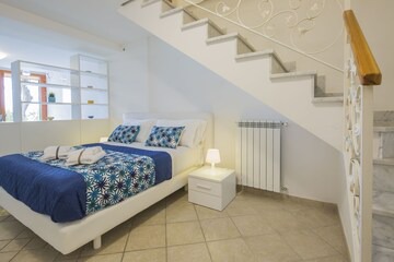 Marina di Puolo House | Maison del mare Sorrento in SORRENTO