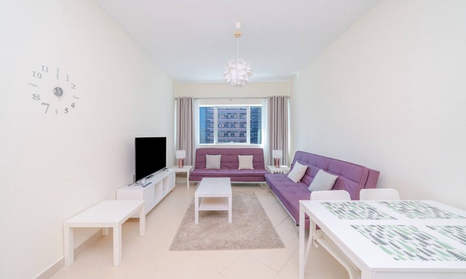 Dubai Marina Apartment | Marina Diamond 3 | 1 Bedroom