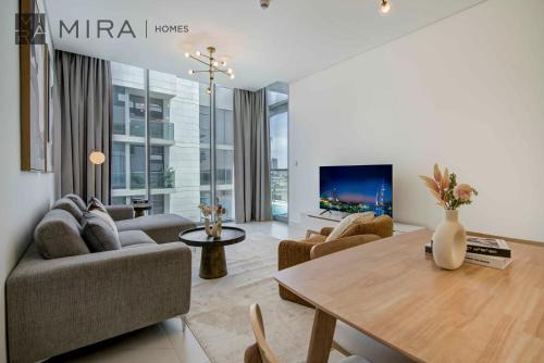 Jumeirah Village Triangle Apartment | Mira Holiday Homes - Luxury 1 bedroom in District One