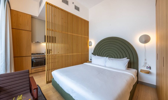 Al Satwa Apartment | Mood 45 - Deluxe Studio