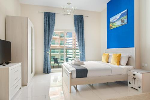 Dubai Sports City Apartment | New Studio in Sport City - Pool, Gym, Parking