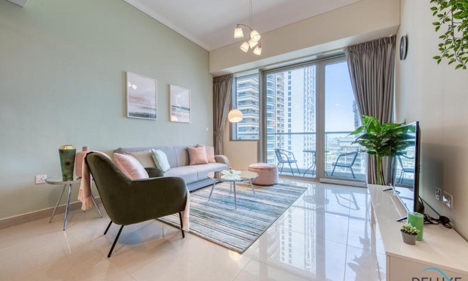 Dubai Apartment | One Bedroom Apartment with Dubai Marina Views in Ocean Heights by Deluxe Holiday Homes