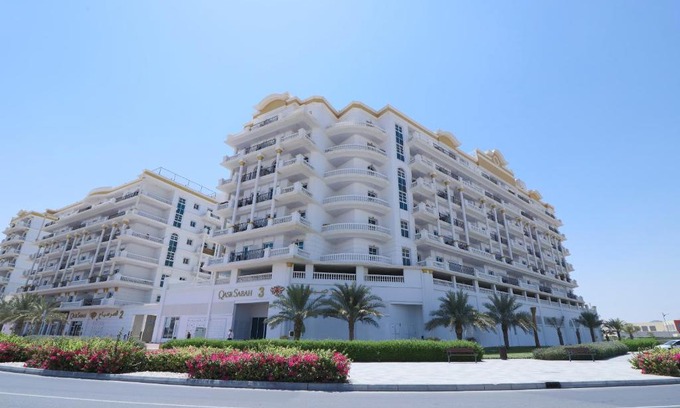 Dubai Production City Apartment | OYO Home 373 1BHK Qasr Sabah-1 IMPZ