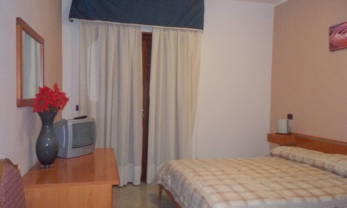 Ospedaletto D'Alpinolo Hotel | PARTNER ROOM - ROYAL HOTEL