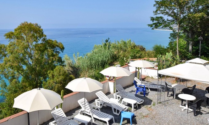 Parghelia Apartment | Pet friendly apartment in Parghelia
