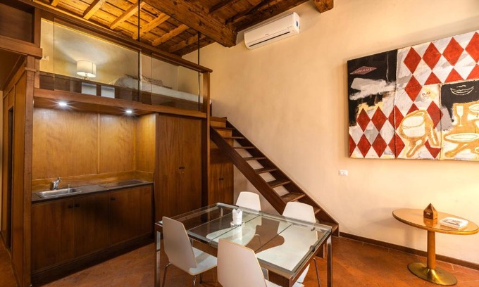 Oltrarno Apartment | Ponte Vecchio & Maggio Jewel Loft