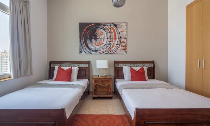 Palm Jumeirah Apartment | Premium 3BR with Study on Palm Jumeirah - Large Balcony & Near Beach