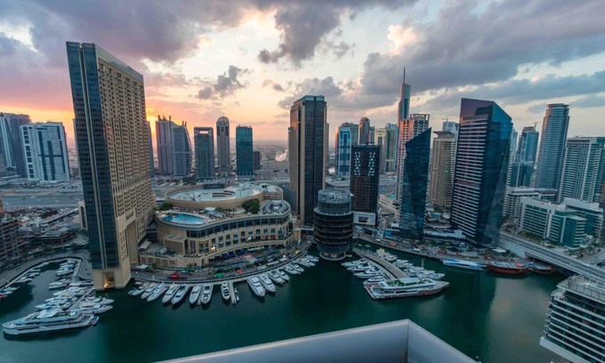 Dubai Marina Apartment | Quintessential Quarters - Breathtaking 29th Floor Views