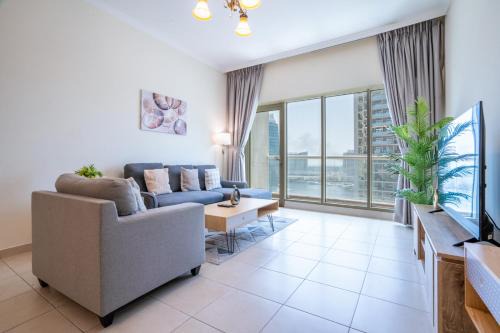 Downtown Dubai Apartment | RH- Prime Location, Spacious 2BR, walk to Dubai Mall