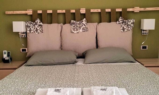Pompei Bed & Breakfast | Room 101. Romantic Room