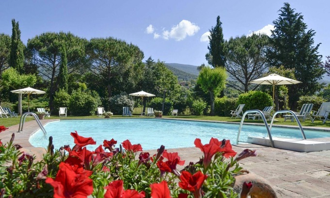 Sodo Apartment | San Pietro Glicine - Apartment with swimming pool