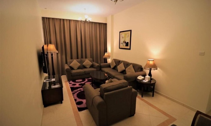 Al Mankhool House | Standard One Bedroom Apartment Near Burjuman Mall