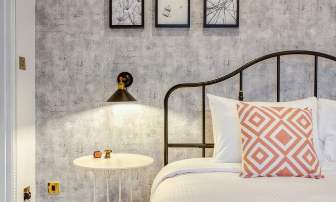 Palm Jumeirah Villa | Stella Stays Incredible 4 BDR Palm Villa Beach Private Pool