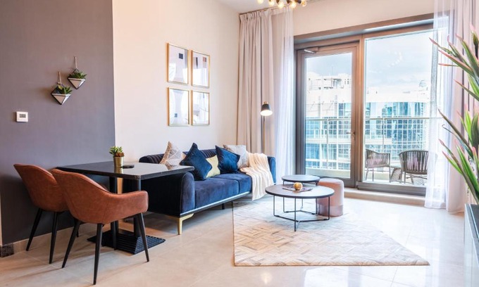 Dubai Marina Apartment | Stella Stays Vibrant 1 BDR Dubai JBR Beach Netflix