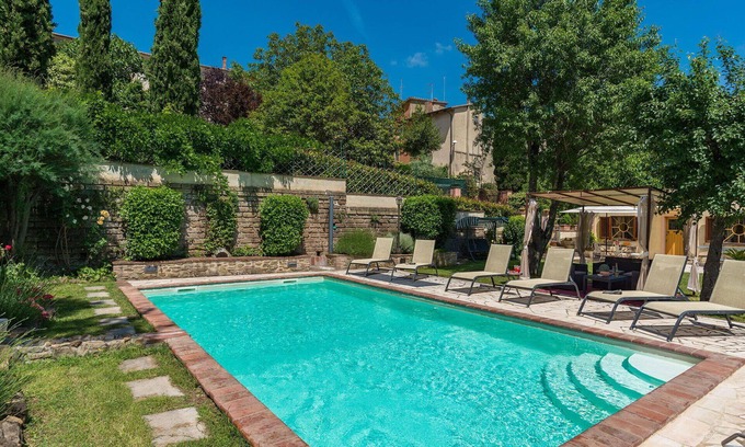 Pieve al Bagnoro Villa | Stunning private villa with private pool, A/C, WIFI, TV, veranda and pets allowed, close to Arezzo
