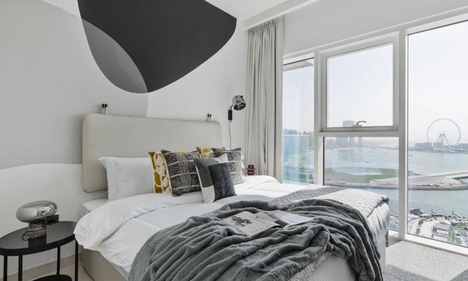 Dubai Marina Apartment | The Smart Concierge - Sunrise Bay