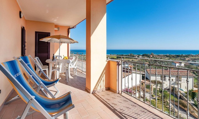 Badolato Apartment | Vacation apartment in a private villa in a residential area, in Badolato, in the province of Catanza