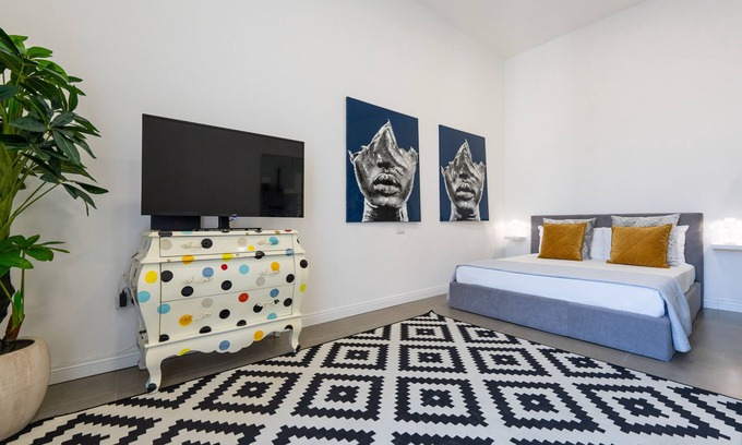 Montecalvario Apartment | Via Toledo 55 - Apartment 5 people in the heart of Naples