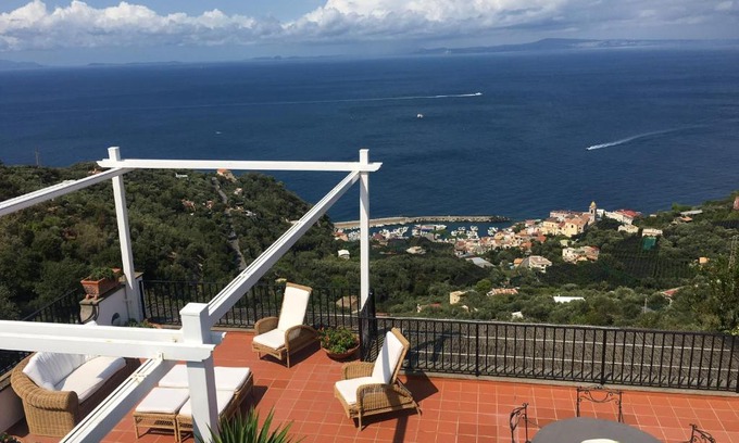 Schiazzano Villa | Villa Annunziata Sea view over the bay of Naples