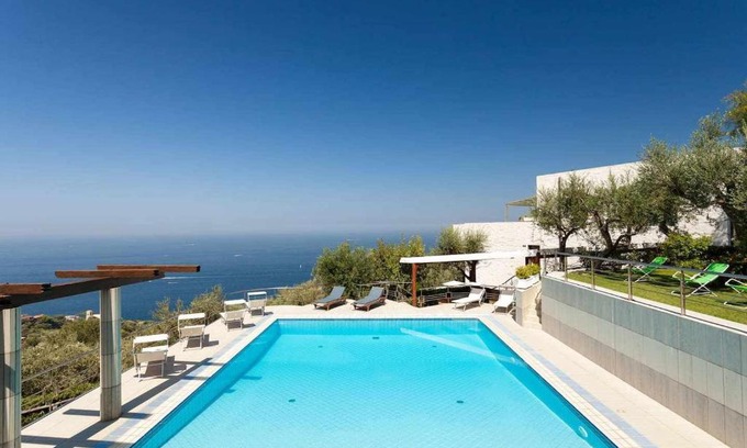 Schiazzano Villa | Villa con piscina privata sul mare giardini e terrazze