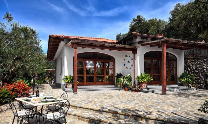 Schiazzano Villa | Villa il Tulipano - pet friendly