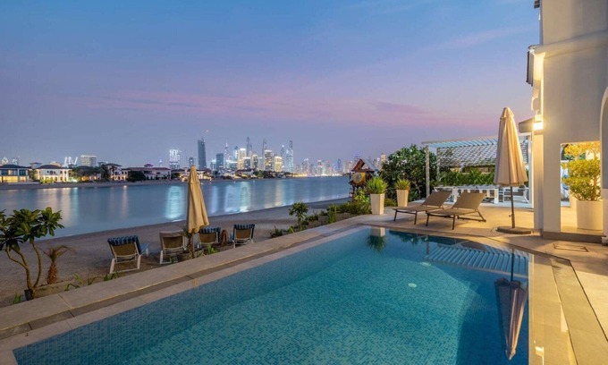 Palm Jumeirah Villa | Villa Sezavi. Unforgettable holiday on Palm.