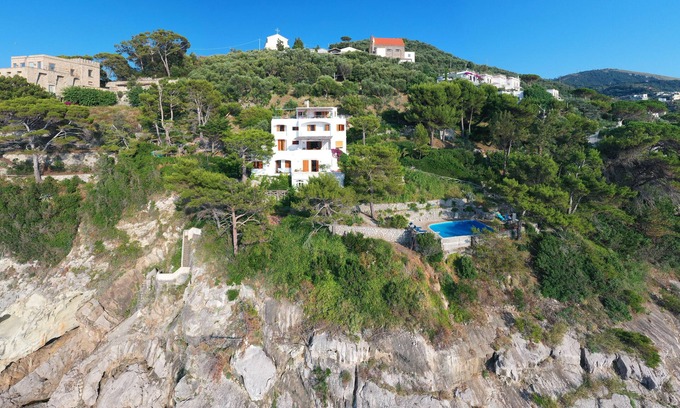 Massa Lubrense Villa | Villa with sea water swimming pool and direct access to the sea