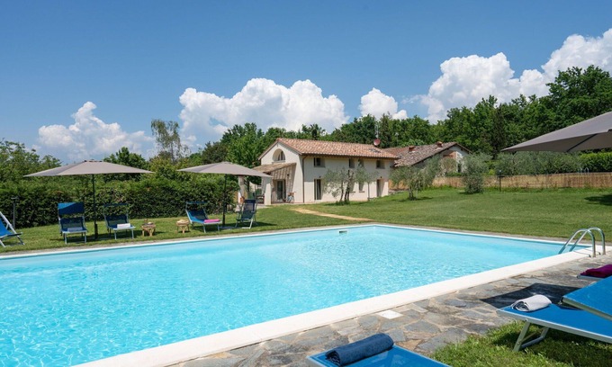 Borgo San Lorenzo Villa | Wonderful private villa for 7 people with private pool, WIFI, A/C, TV, patio and panoramic view