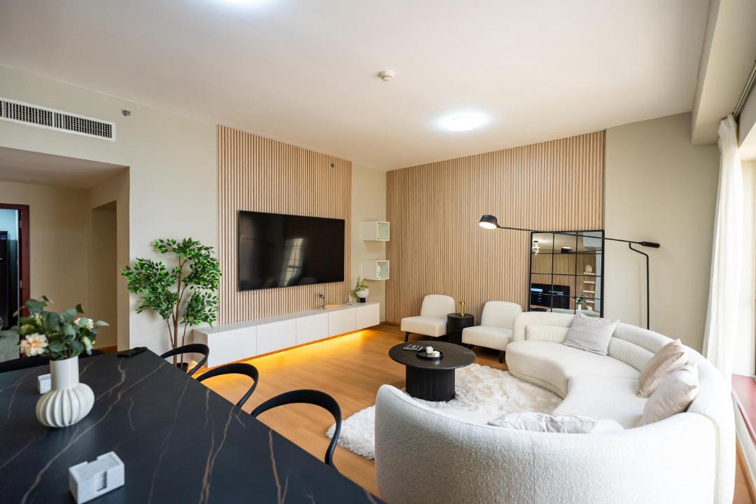 Dubai Marina Hostel | YouSleep Hostel - Beach View - 5 min from metro