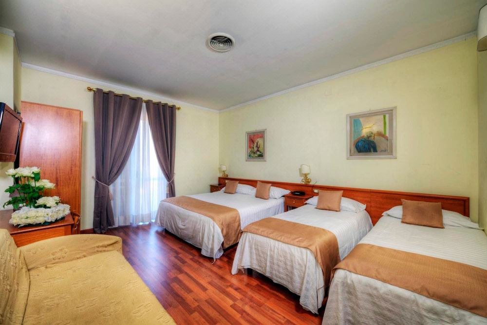 Photo of Bedroom in Lancusi