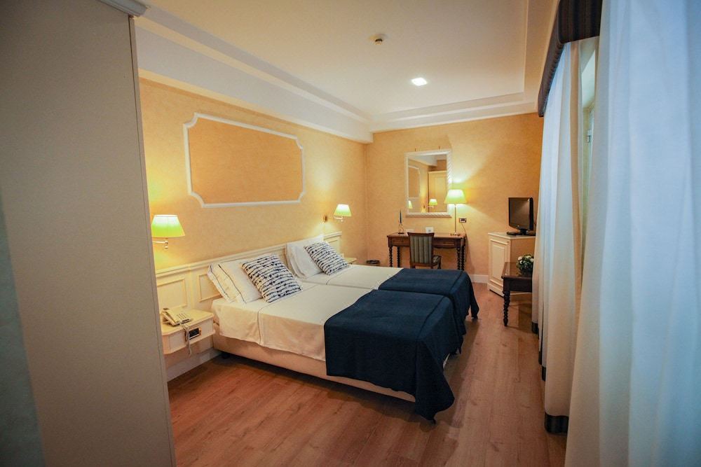 Photo of Bedroom in Nola