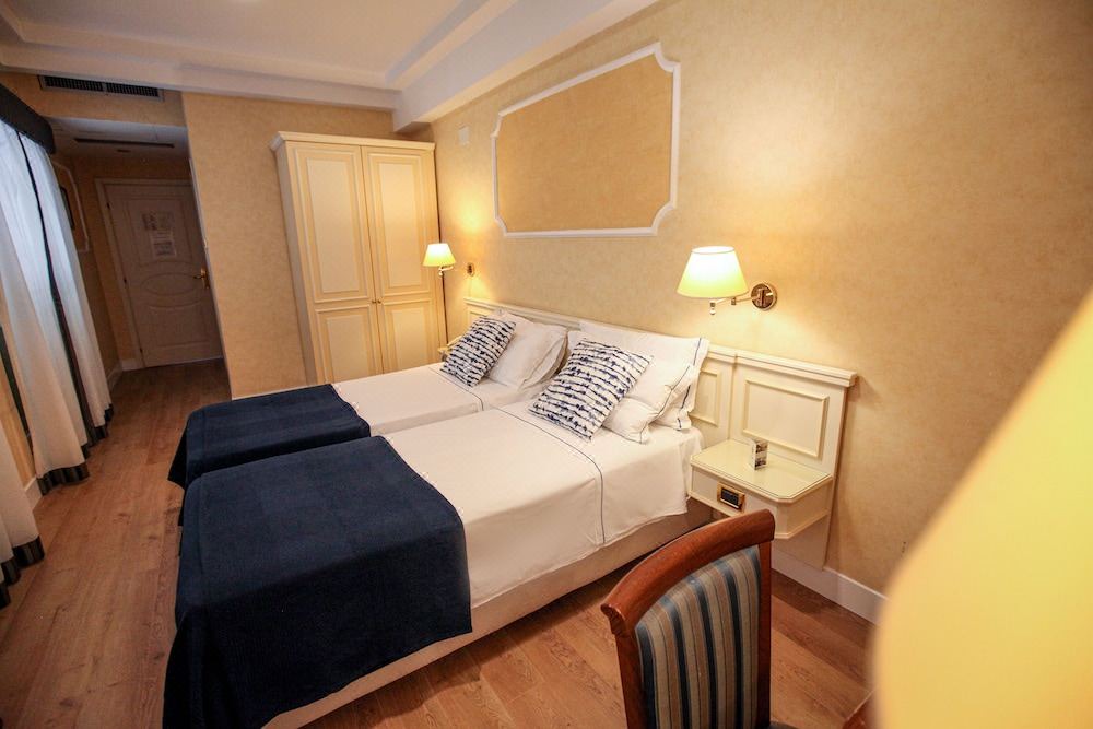 Photo of Bedroom in Nola