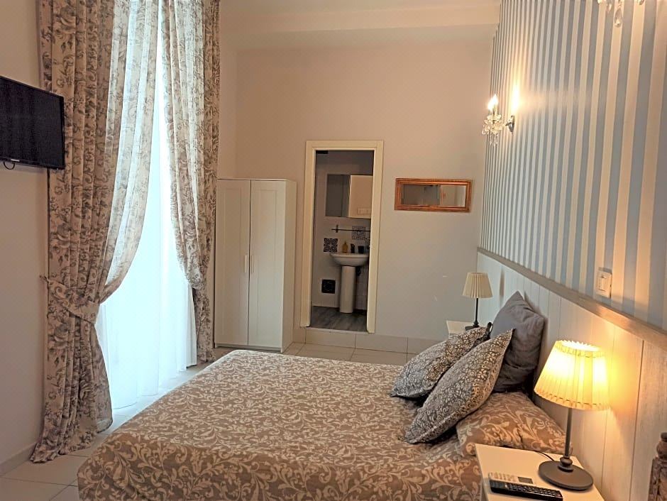 Photo of Bedroom in Naples City Centre