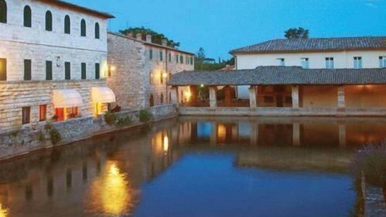 Photo of Others in Bagno Vignoni