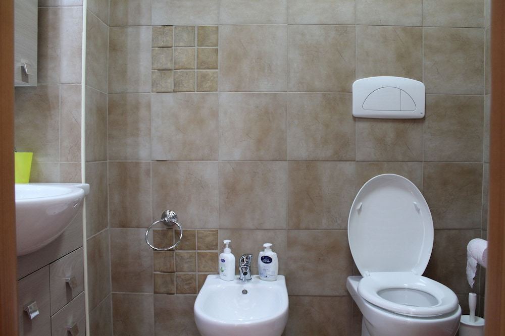 Photo of Bathroom in Venafro