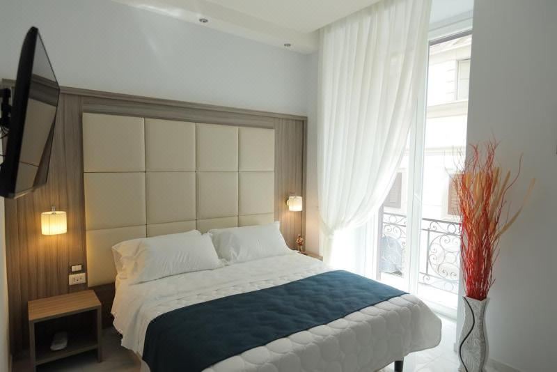 Photo of Bedroom in Naples City Centre